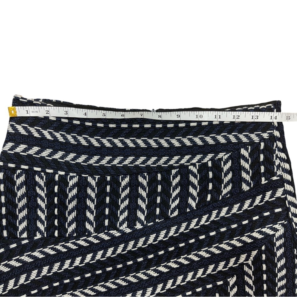 Haute Rogue Urban Outfitters Chevron Knit Mini Skirt Blue & White - Medium - Picture 5 of 14